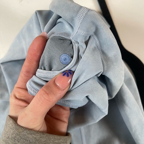 LULULEMON WUNDER UNDER - Picture 4 of 4